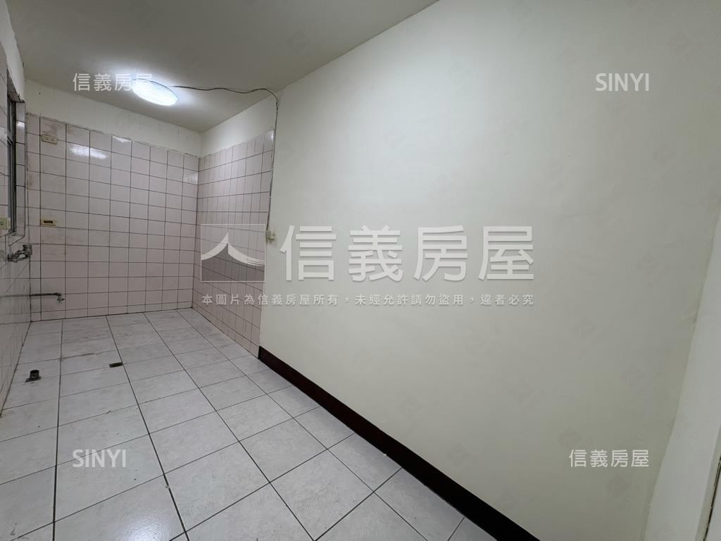 桃園捷運棕線巨蛋站公寓房屋室內格局與周邊環境