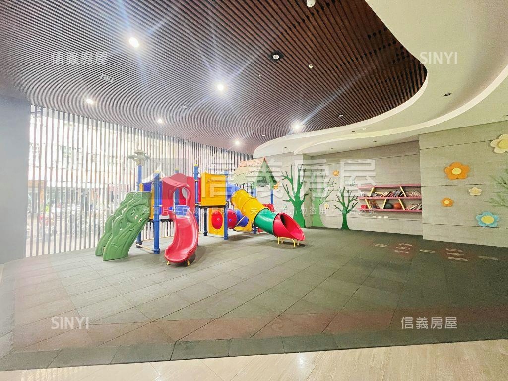 童年採光棒２房房屋室內格局與周邊環境