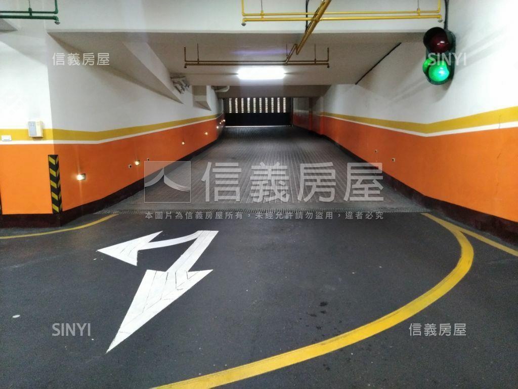＊明水四季＊坡道機械車位房屋室內格局與周邊環境