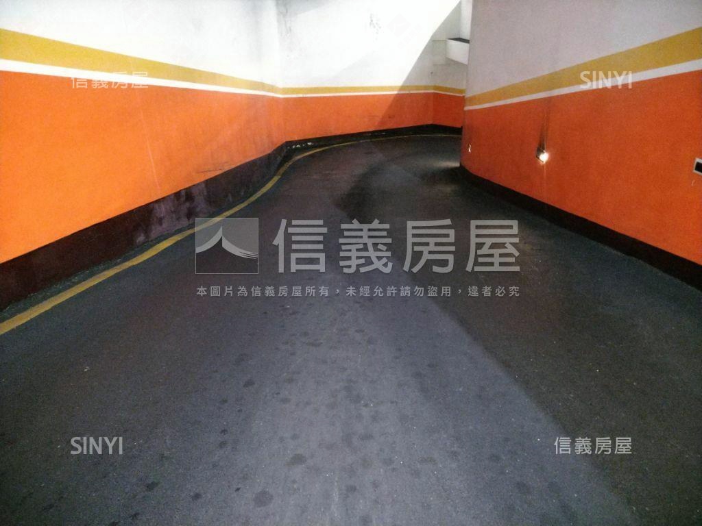 ＊明水四季＊坡道機械車位房屋室內格局與周邊環境