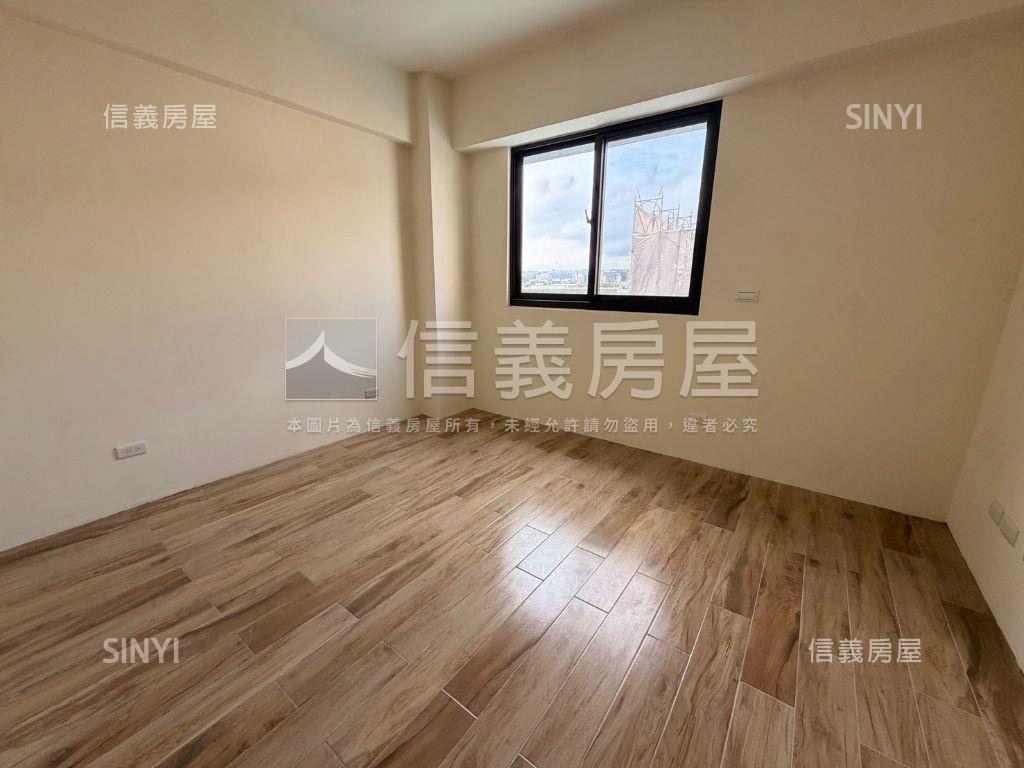 １２期電梯透天房屋室內格局與周邊環境