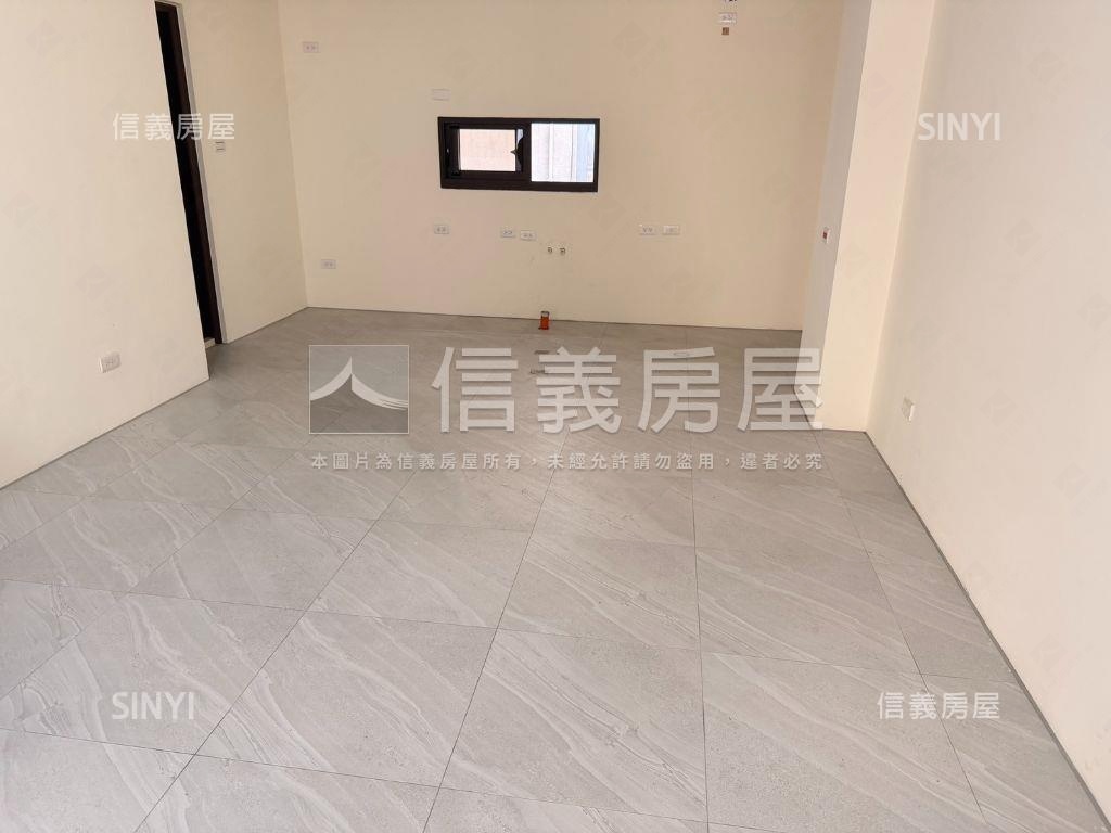 １２期電梯透天房屋室內格局與周邊環境