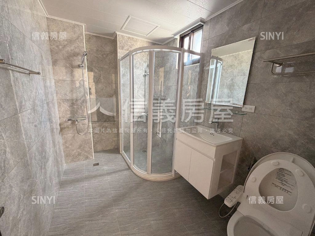 １２期電梯透天房屋室內格局與周邊環境