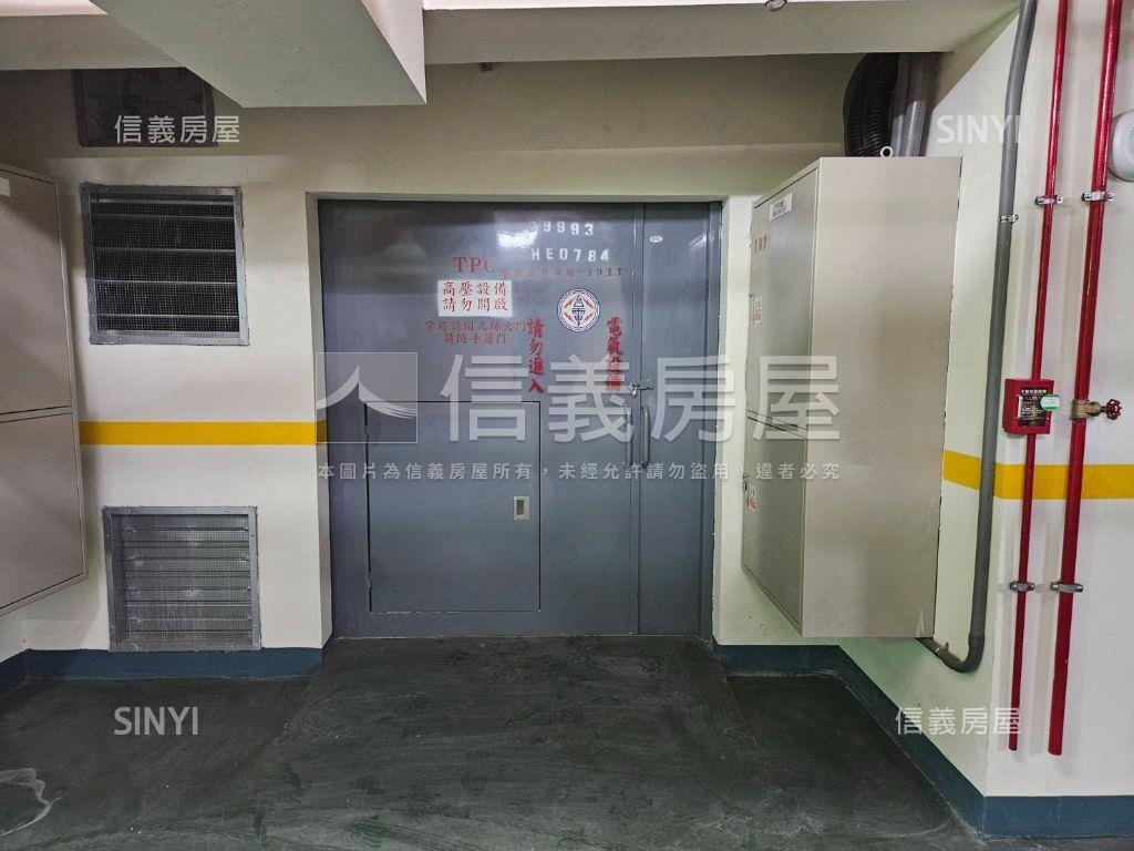 光明六路優質電梯商辦房屋室內格局與周邊環境