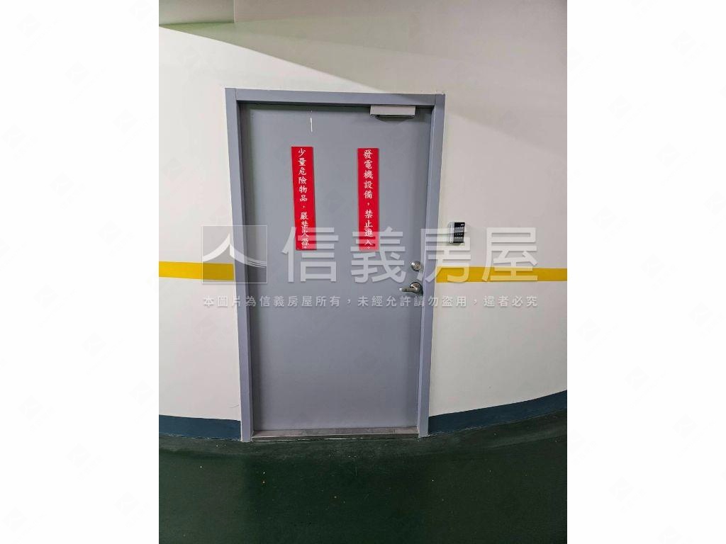 光明六路優質電梯商辦房屋室內格局與周邊環境