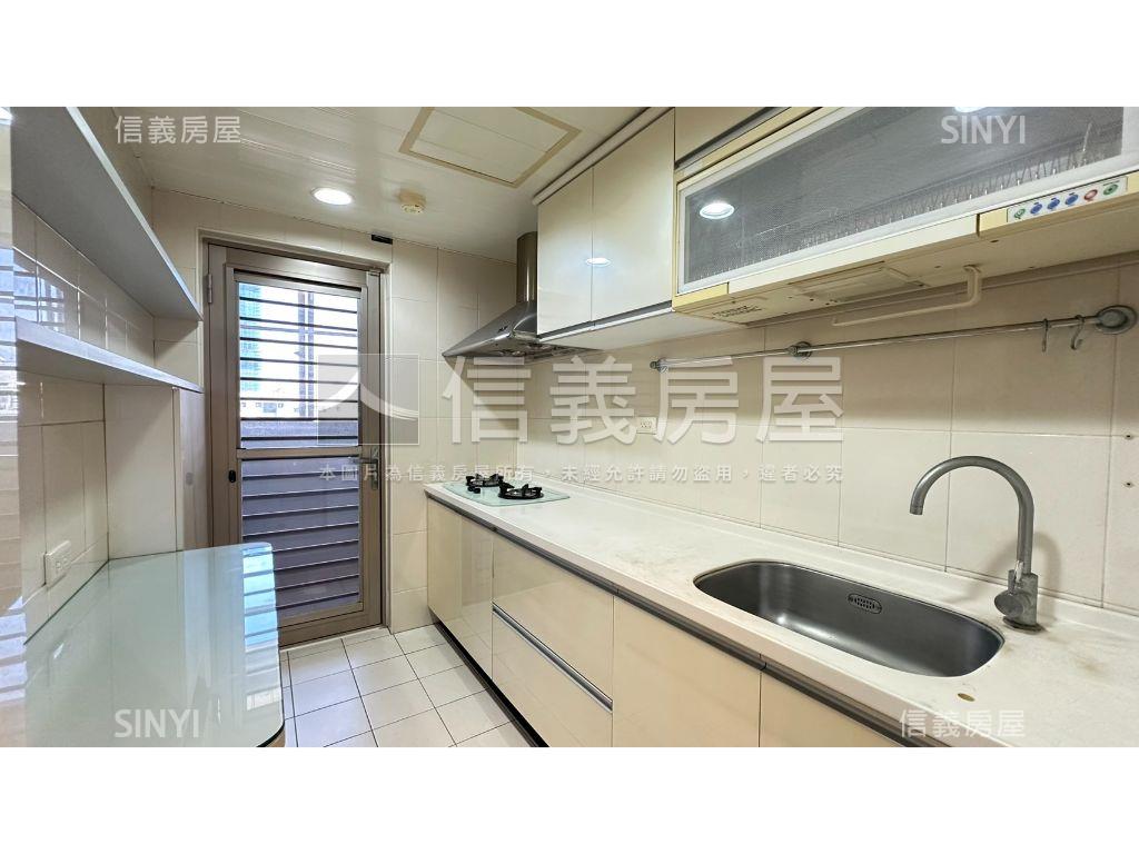 皇翔快樂花園高樓兩房房屋室內格局與周邊環境