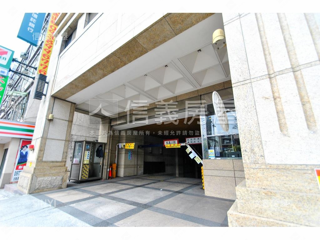 【馥華大台北】．城市遠景房屋室內格局與周邊環境