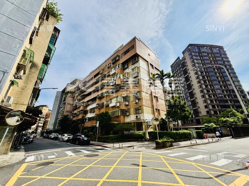 明湖國宅超Ａ近捷運美裝房屋室內格局與周邊環境