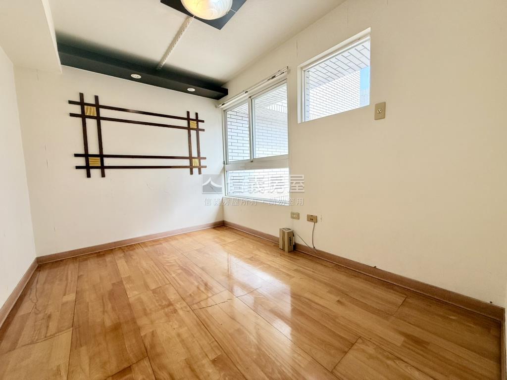 高岡屋質感高樓美宅房屋室內格局與周邊環境