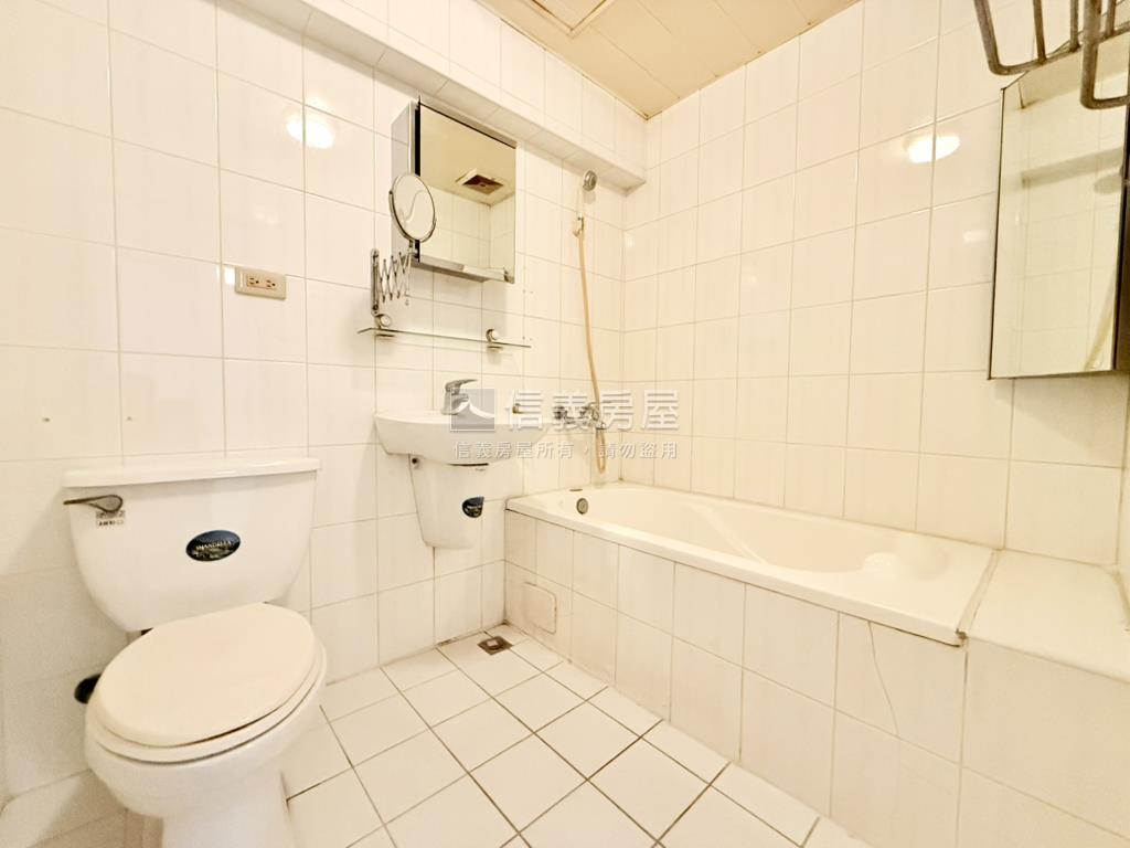 高岡屋質感高樓美宅房屋室內格局與周邊環境