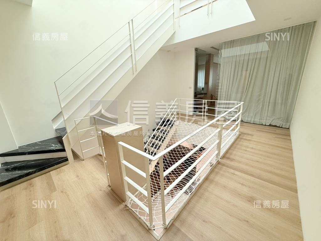 中山國中捷運透天美居房屋室內格局與周邊環境