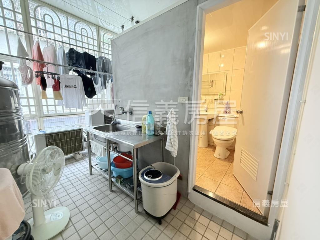 中山國中捷運透天美居房屋室內格局與周邊環境