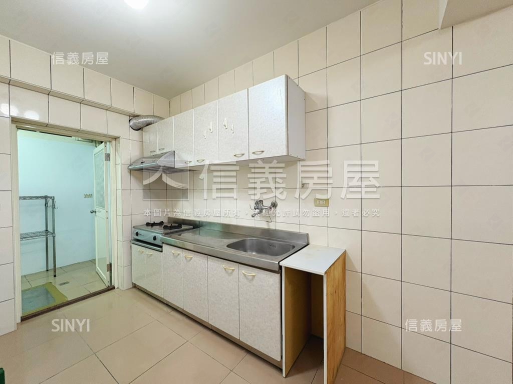 忠義街美寓一樓房屋室內格局與周邊環境