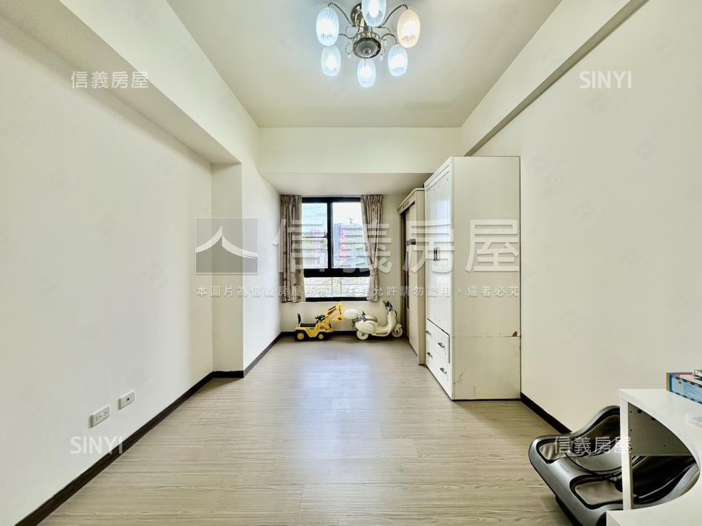 班芙春泉４房雙平車房屋室內格局與周邊環境