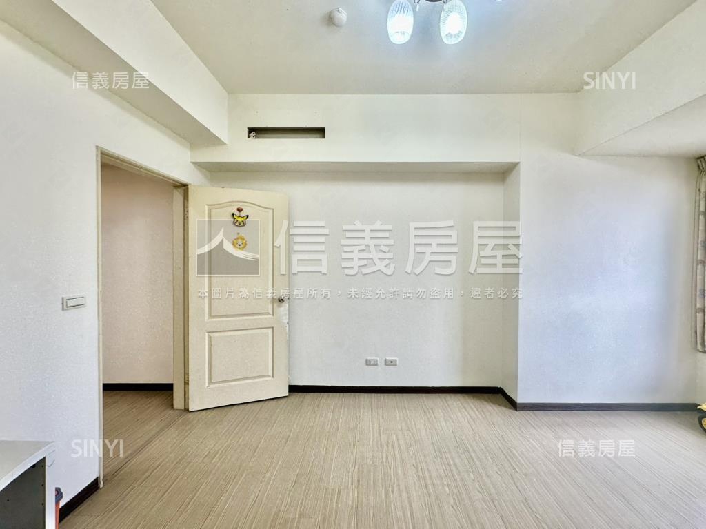 班芙春泉４房雙平車房屋室內格局與周邊環境