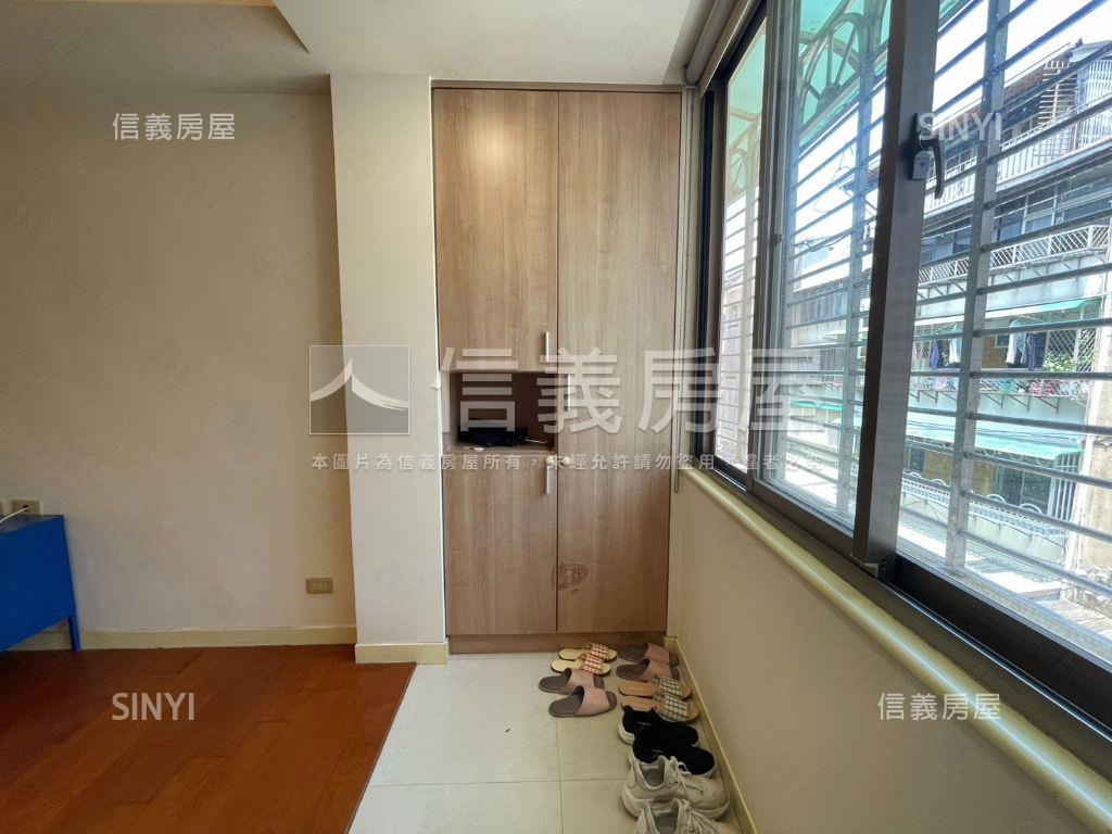 新案＜北醫裝潢公寓３樓>房屋室內格局與周邊環境