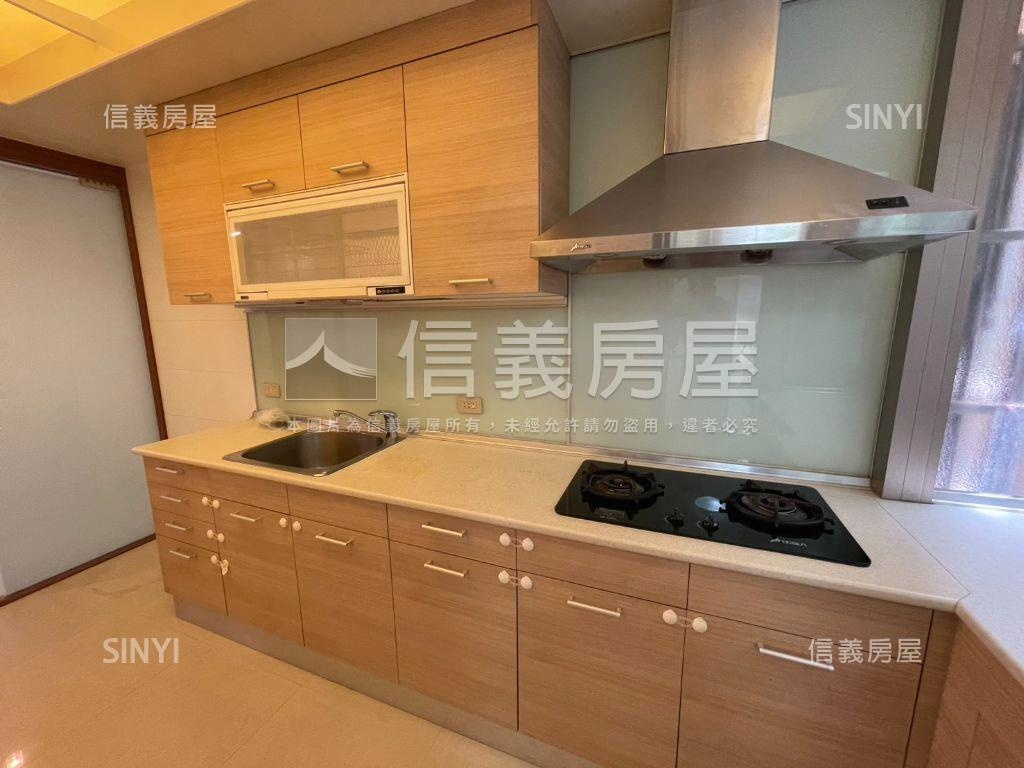 新案＜北醫裝潢公寓３樓>房屋室內格局與周邊環境