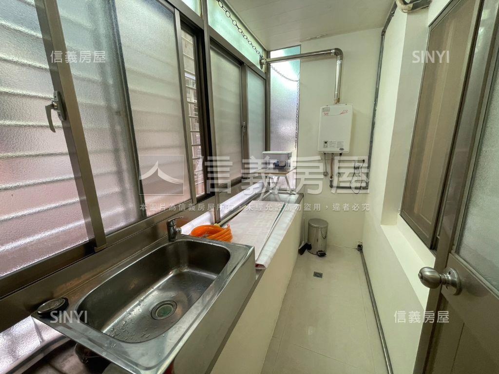 新案＜北醫裝潢公寓３樓>房屋室內格局與周邊環境