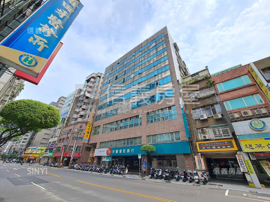 腳踏金庫高樓景觀房屋室內格局與周邊環境