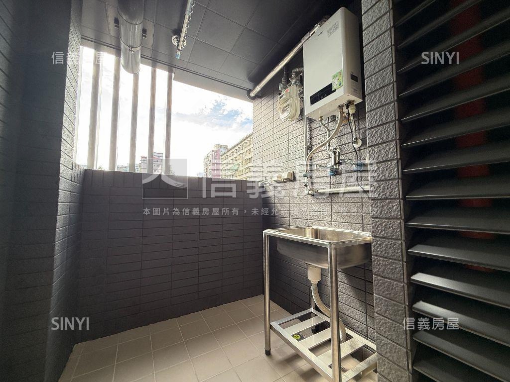 新碩文曲面公園３樓兩房房屋室內格局與周邊環境