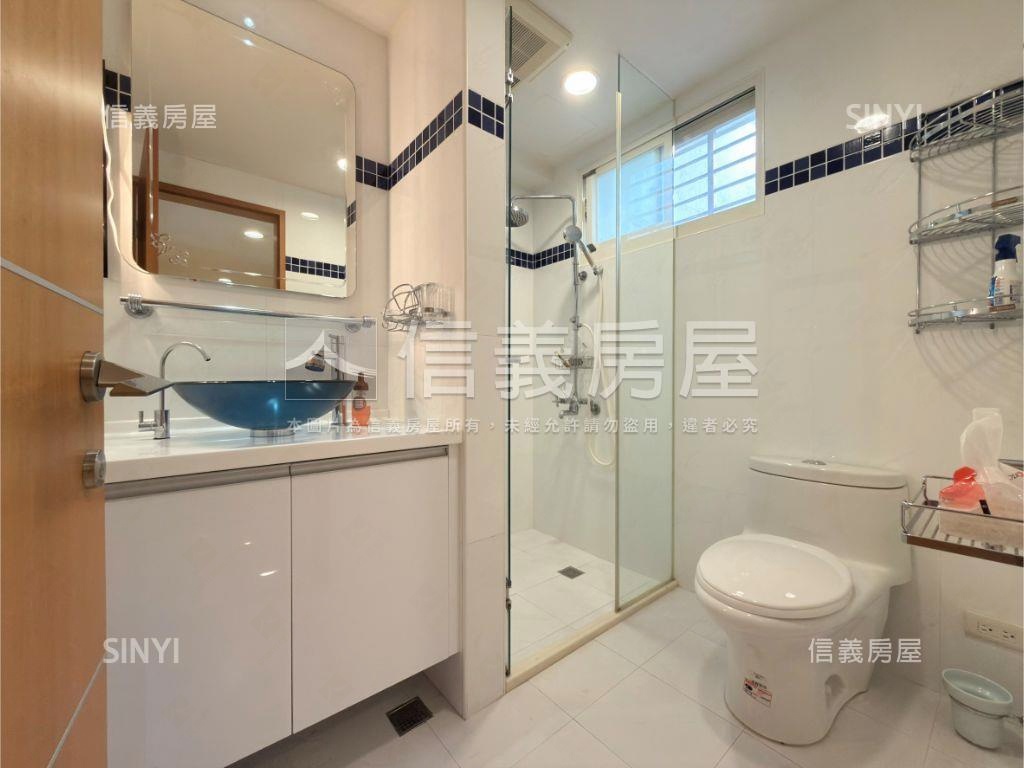 東區美裝華園高樓房屋室內格局與周邊環境