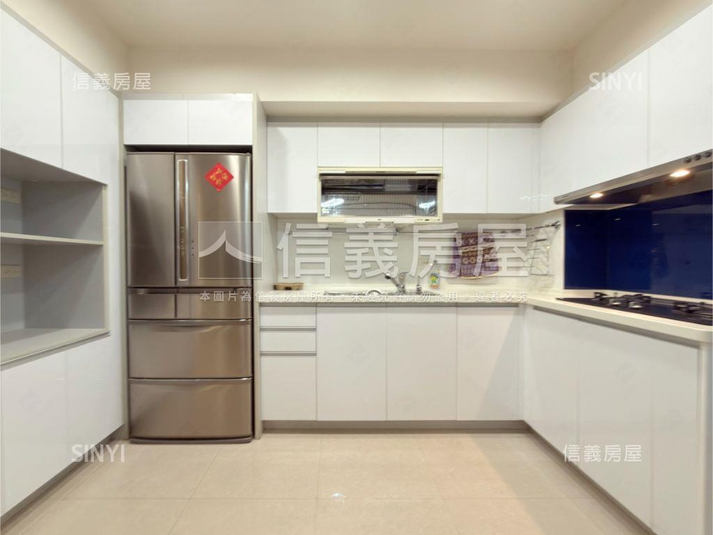 東區美裝華園高樓房屋室內格局與周邊環境