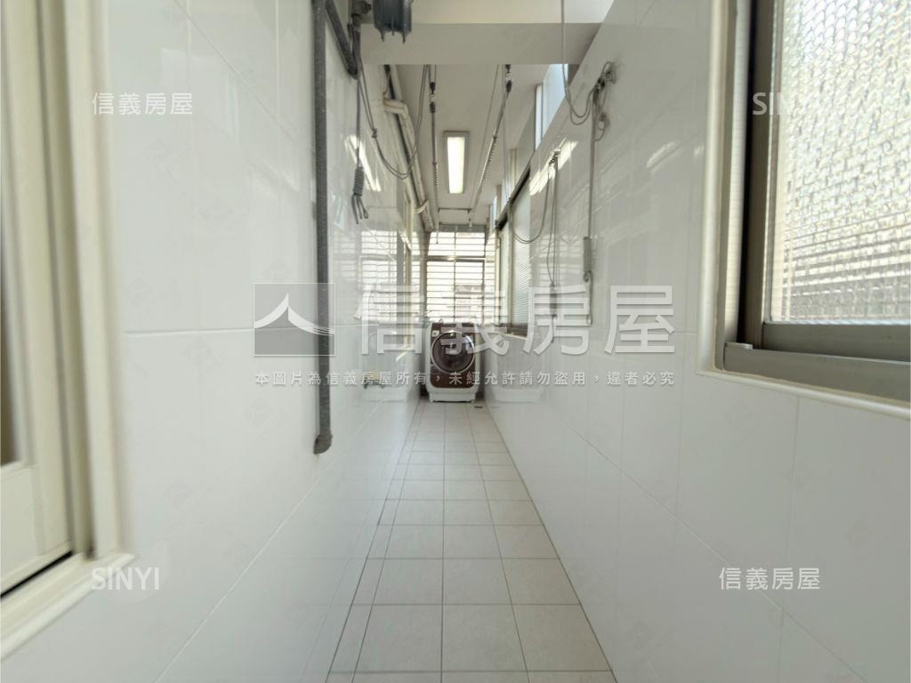 東區美裝華園高樓房屋室內格局與周邊環境