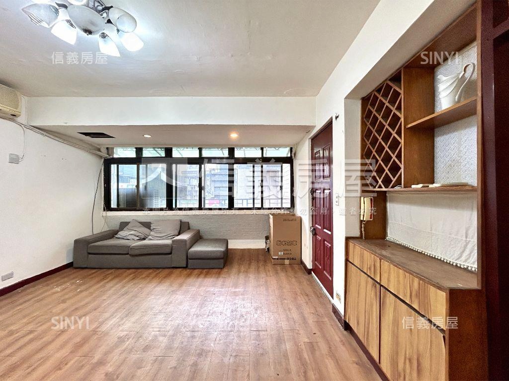 龍門低總採光美寓房屋室內格局與周邊環境