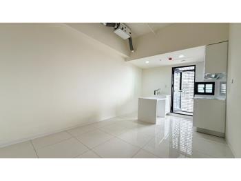 市政一號院兩房平車