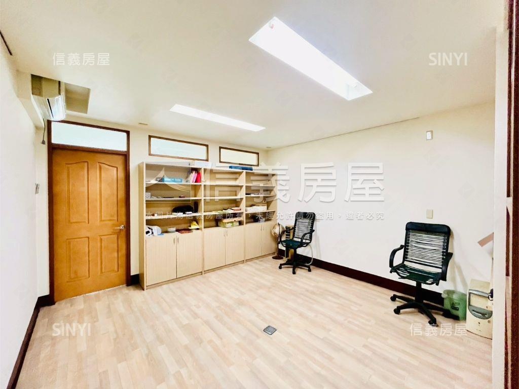 讓價！專任近園道臨路店住房屋室內格局與周邊環境