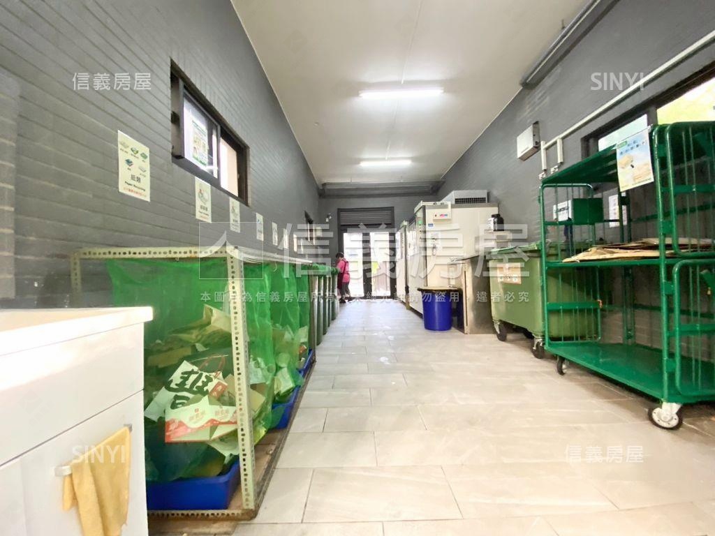 青上森四房雙平車房屋室內格局與周邊環境