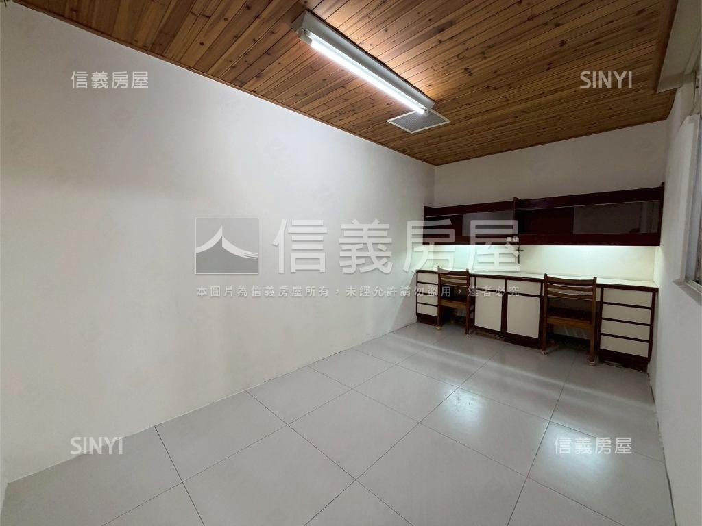 劍南方正５樓房屋室內格局與周邊環境