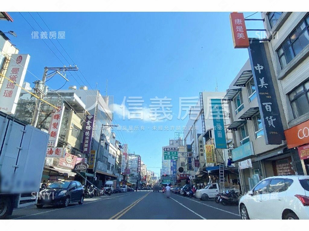 東港熱鬧大面寬電梯雙透店房屋室內格局與周邊環境