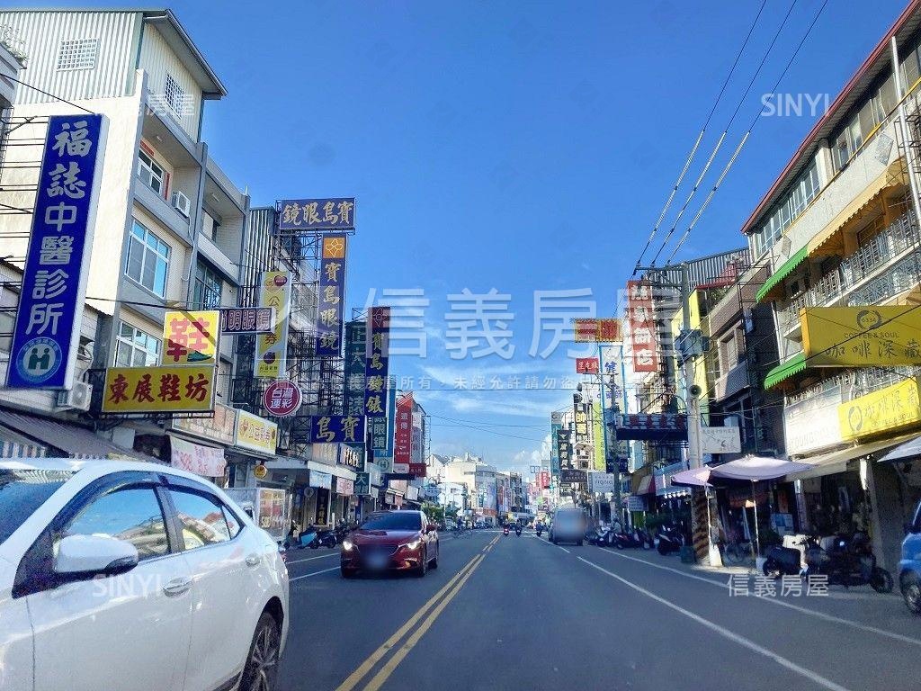 東港熱鬧大面寬電梯雙透店房屋室內格局與周邊環境