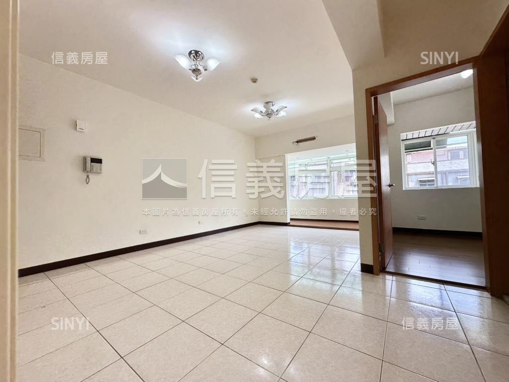 頂天立地★邊間採光兩房房屋室內格局與周邊環境