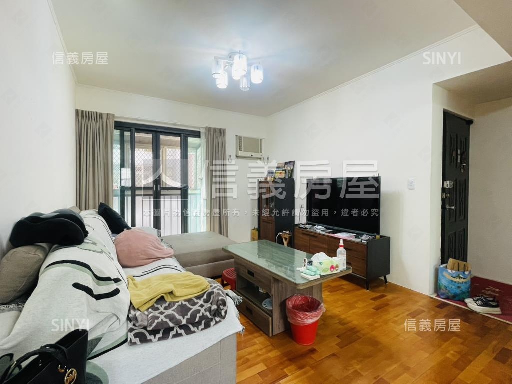 近捷運首購國泰三樓美三房房屋室內格局與周邊環境