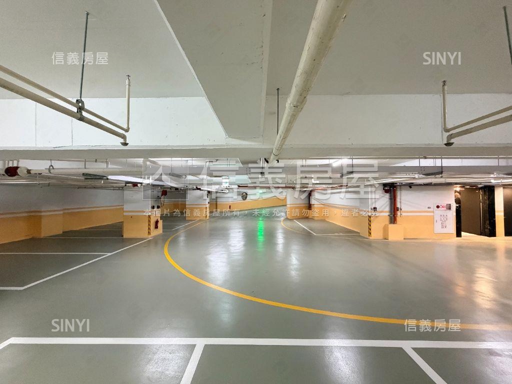 華雄建設全新未住三房平車房屋室內格局與周邊環境