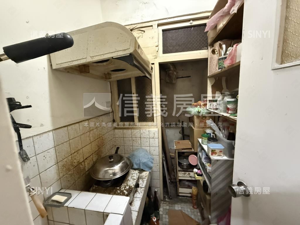 興隆黃金公寓房屋室內格局與周邊環境