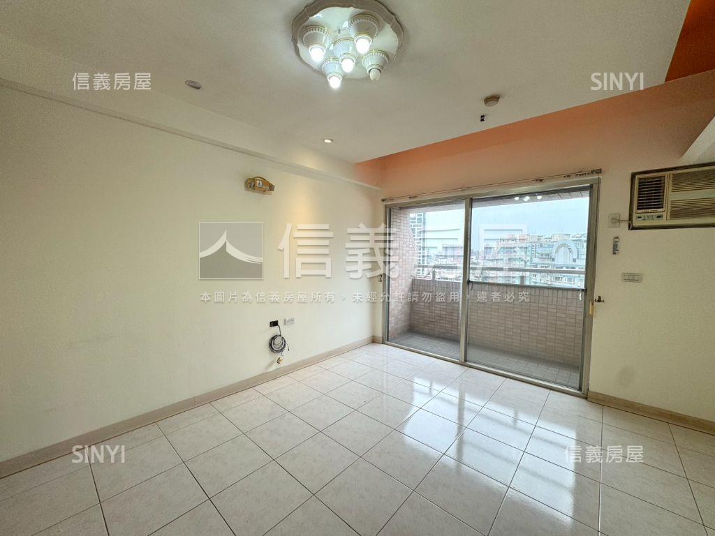 捷運好近景安三房車位房屋室內格局與周邊環境