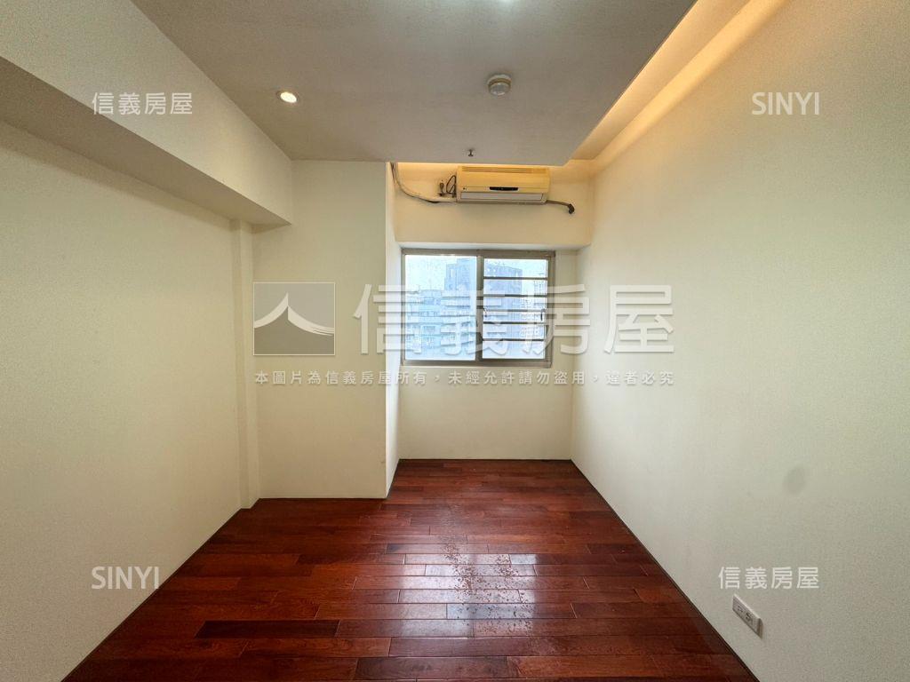 捷運好近景安三房車位房屋室內格局與周邊環境