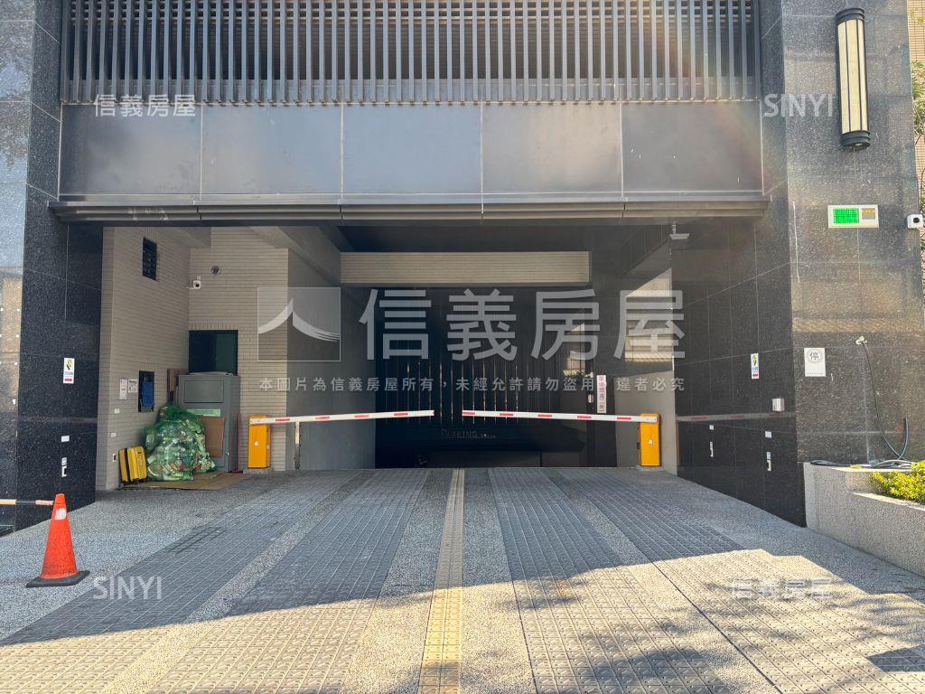 專任水湳和宜極美三房平車房屋室內格局與周邊環境