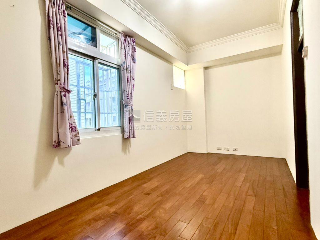 北屯寧靜別墅稀有釋出房屋室內格局與周邊環境