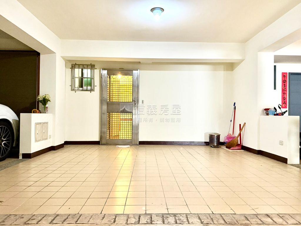 北屯寧靜別墅稀有釋出房屋室內格局與周邊環境