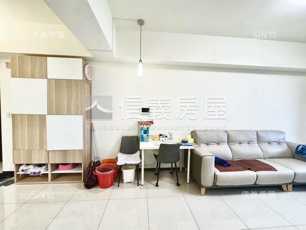 強案昂峰鉑麗兩房平車房屋室內格局與周邊環境