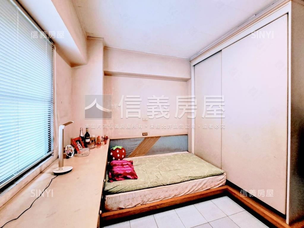 隆大鳳凰樺榭大４房成家宅房屋室內格局與周邊環境