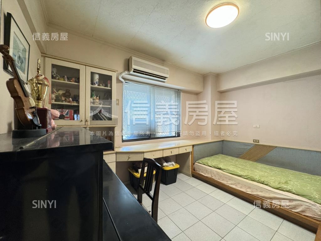 隆大鳳凰樺榭大４房成家宅房屋室內格局與周邊環境