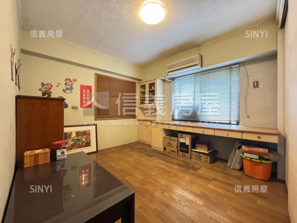隆大鳳凰樺榭大４房成家宅房屋室內格局與周邊環境