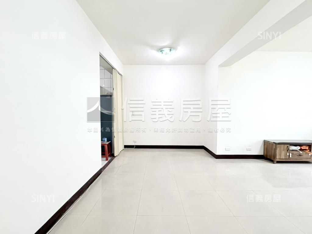 鶯桃福德站–美裝潢公寓房屋室內格局與周邊環境