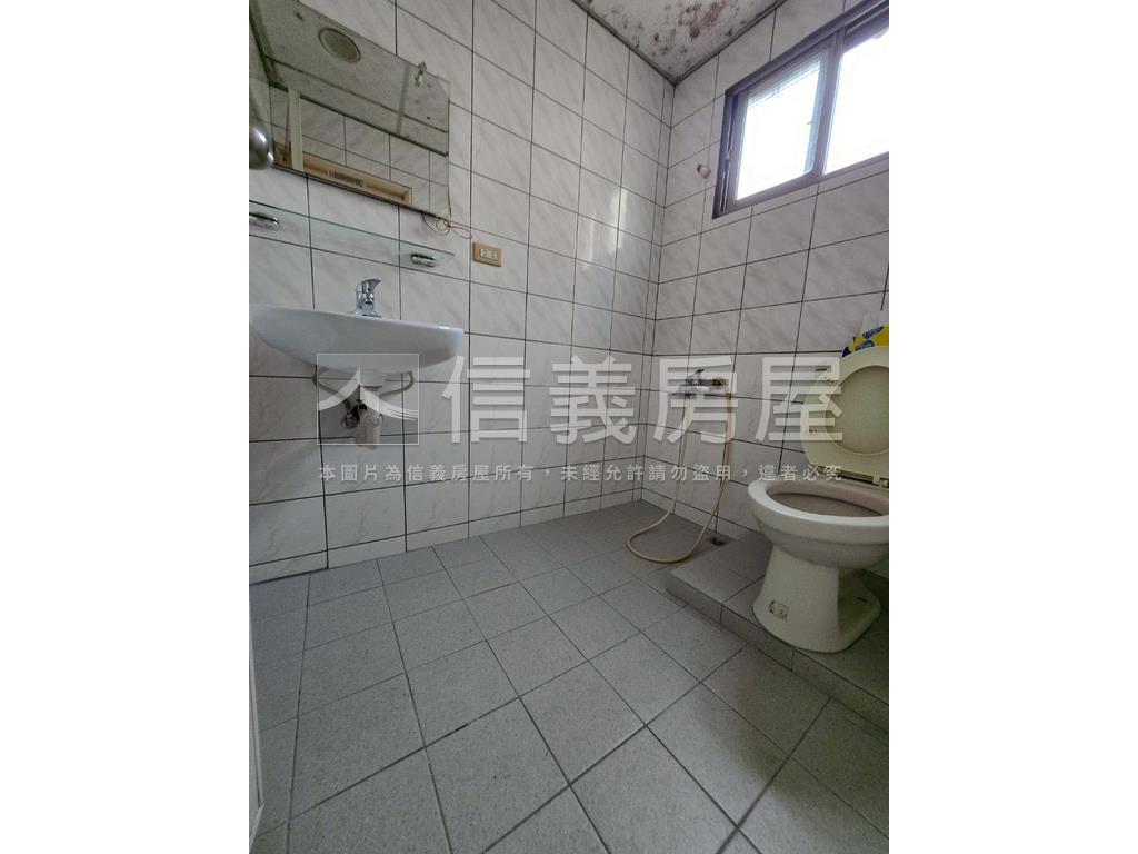 民族金雞母大空間房屋室內格局與周邊環境