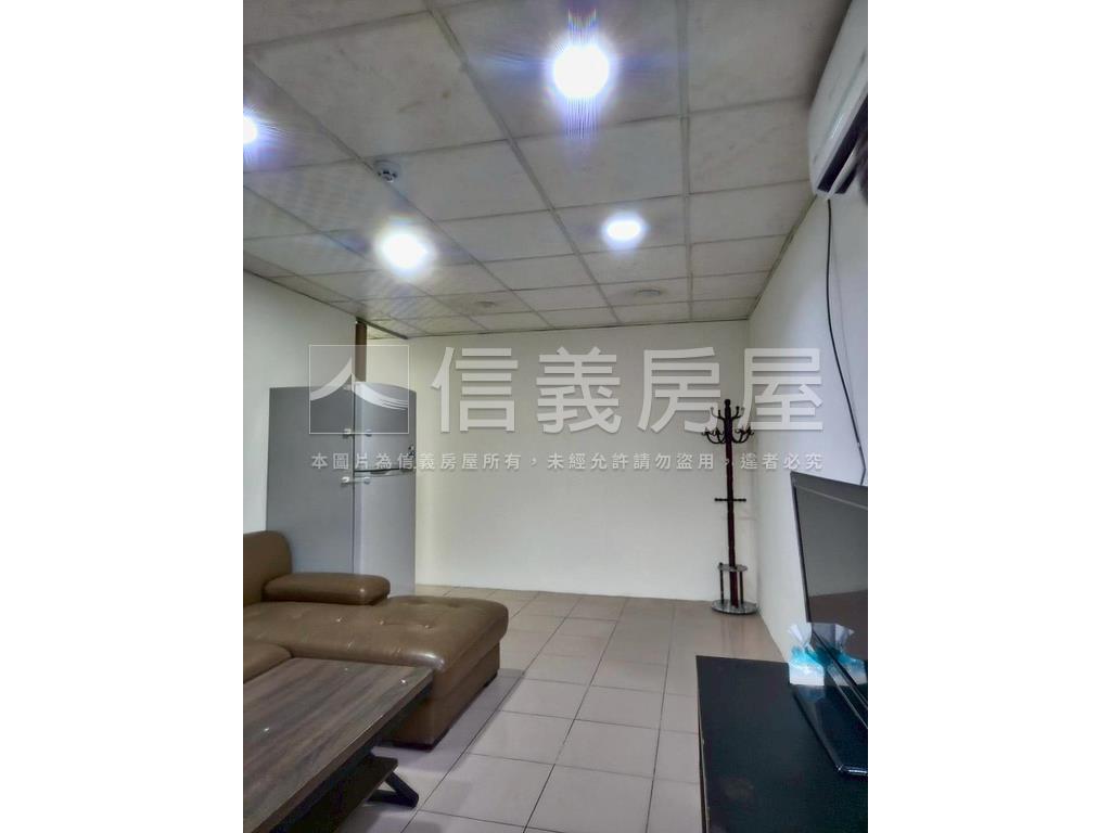 民族金雞母大空間房屋室內格局與周邊環境